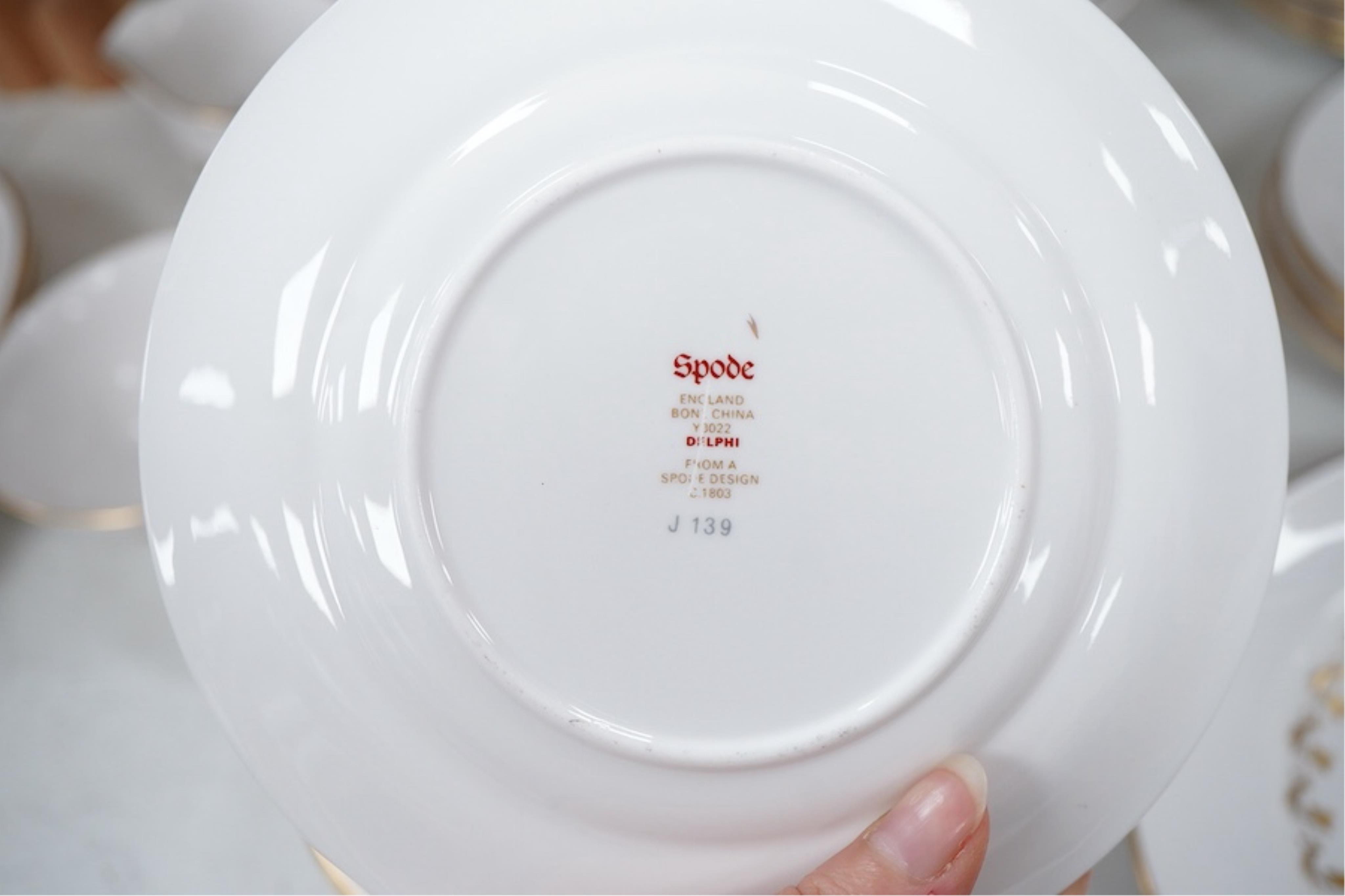 An extensive Spode Delphi dinner, tea and coffee service